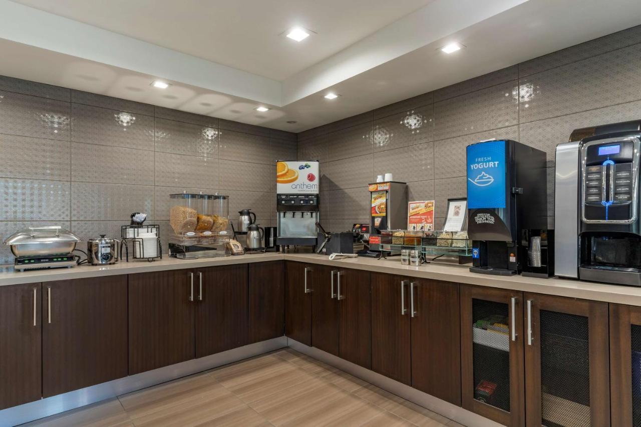 Best Western Silicon Valley Inn Сънивейл Екстериор снимка