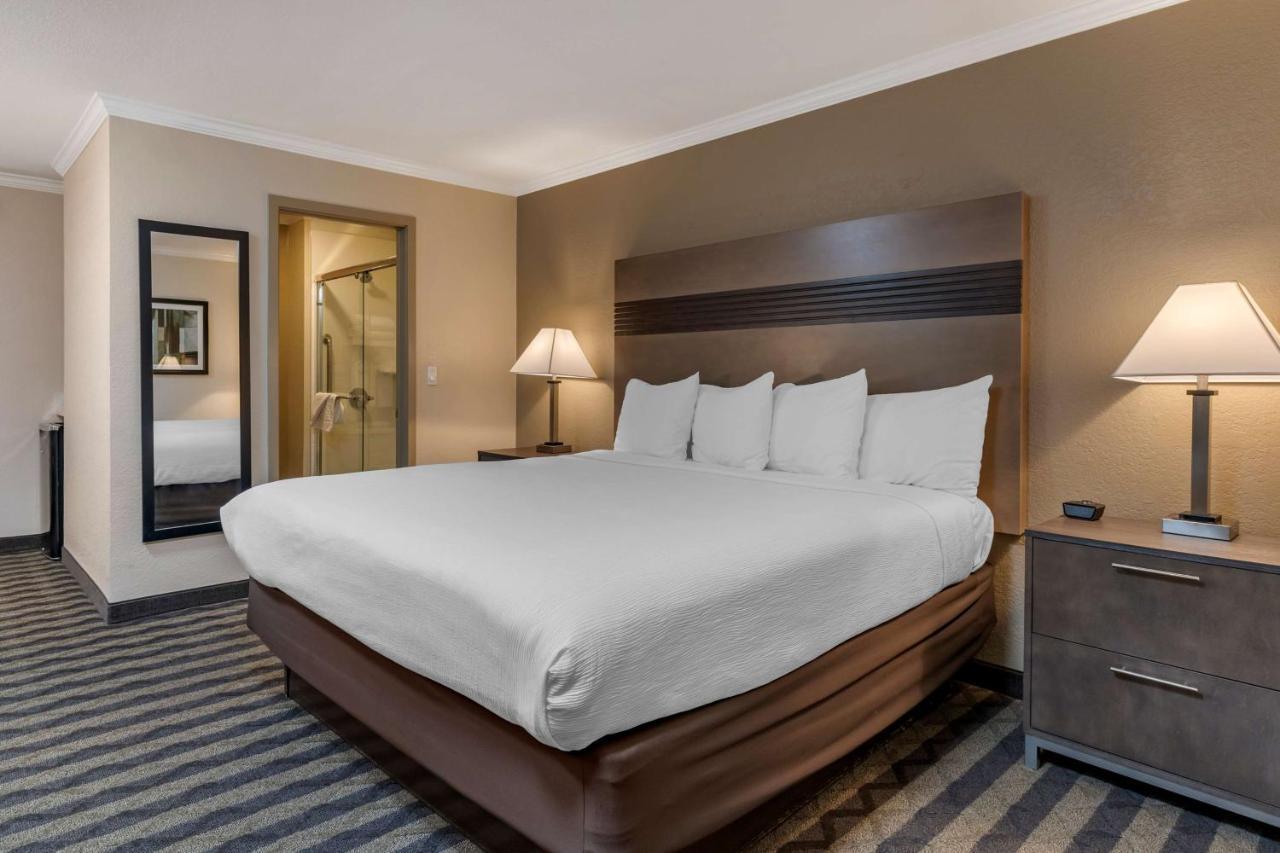 Best Western Silicon Valley Inn Сънивейл Екстериор снимка