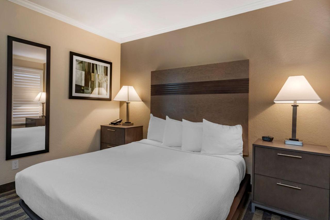 Best Western Silicon Valley Inn Сънивейл Екстериор снимка