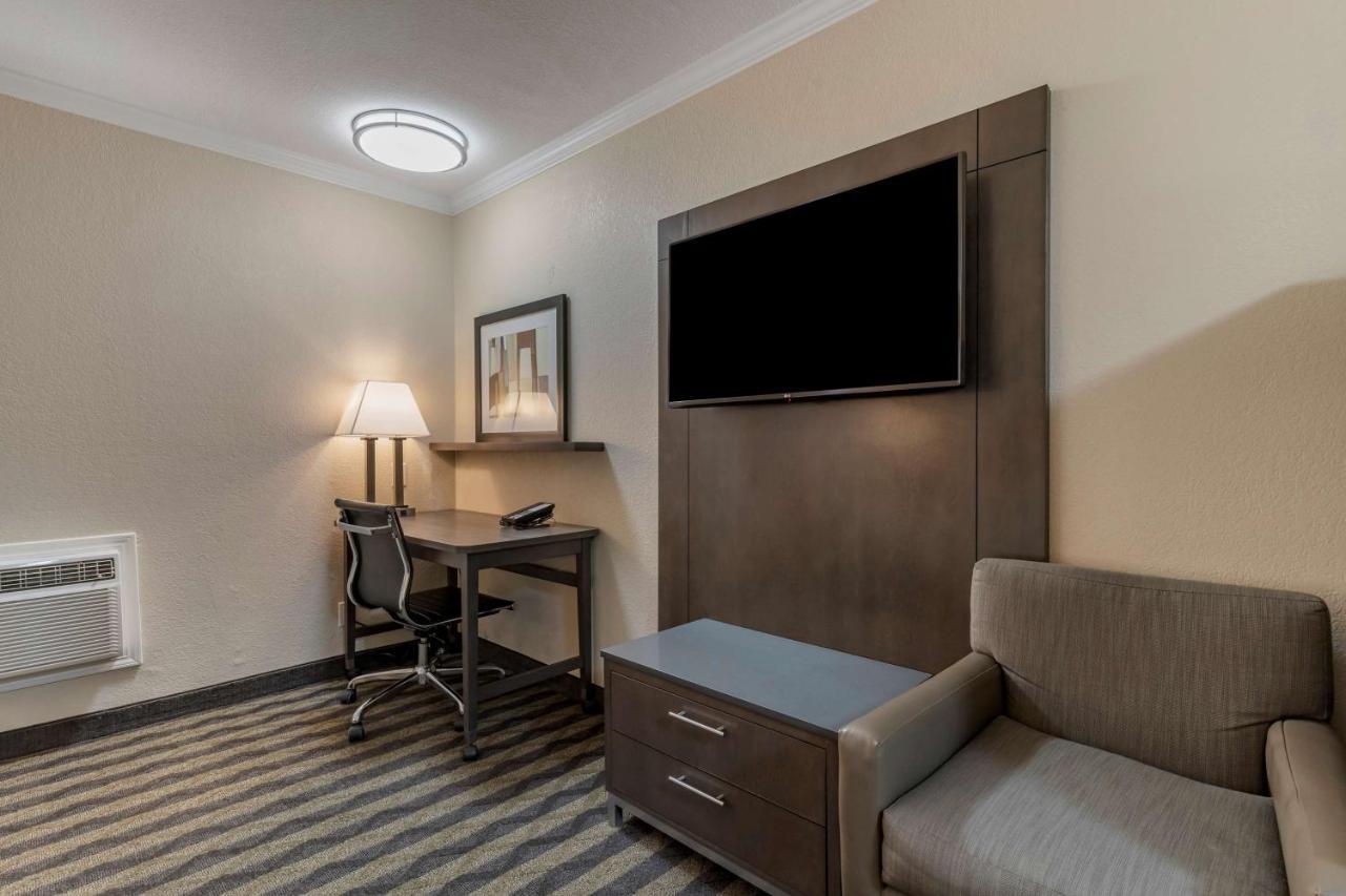 Best Western Silicon Valley Inn Сънивейл Екстериор снимка