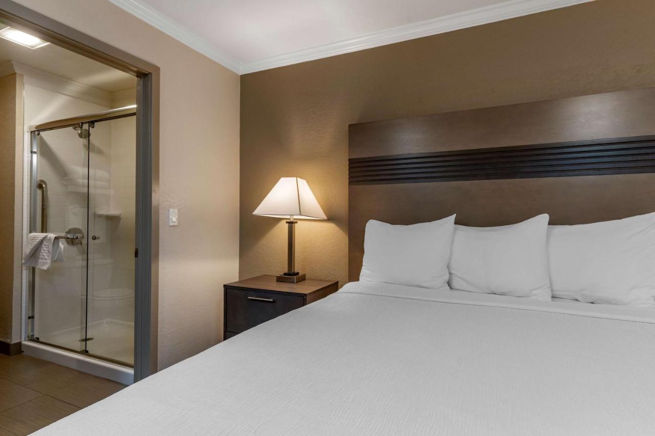 Best Western Silicon Valley Inn Сънивейл Екстериор снимка