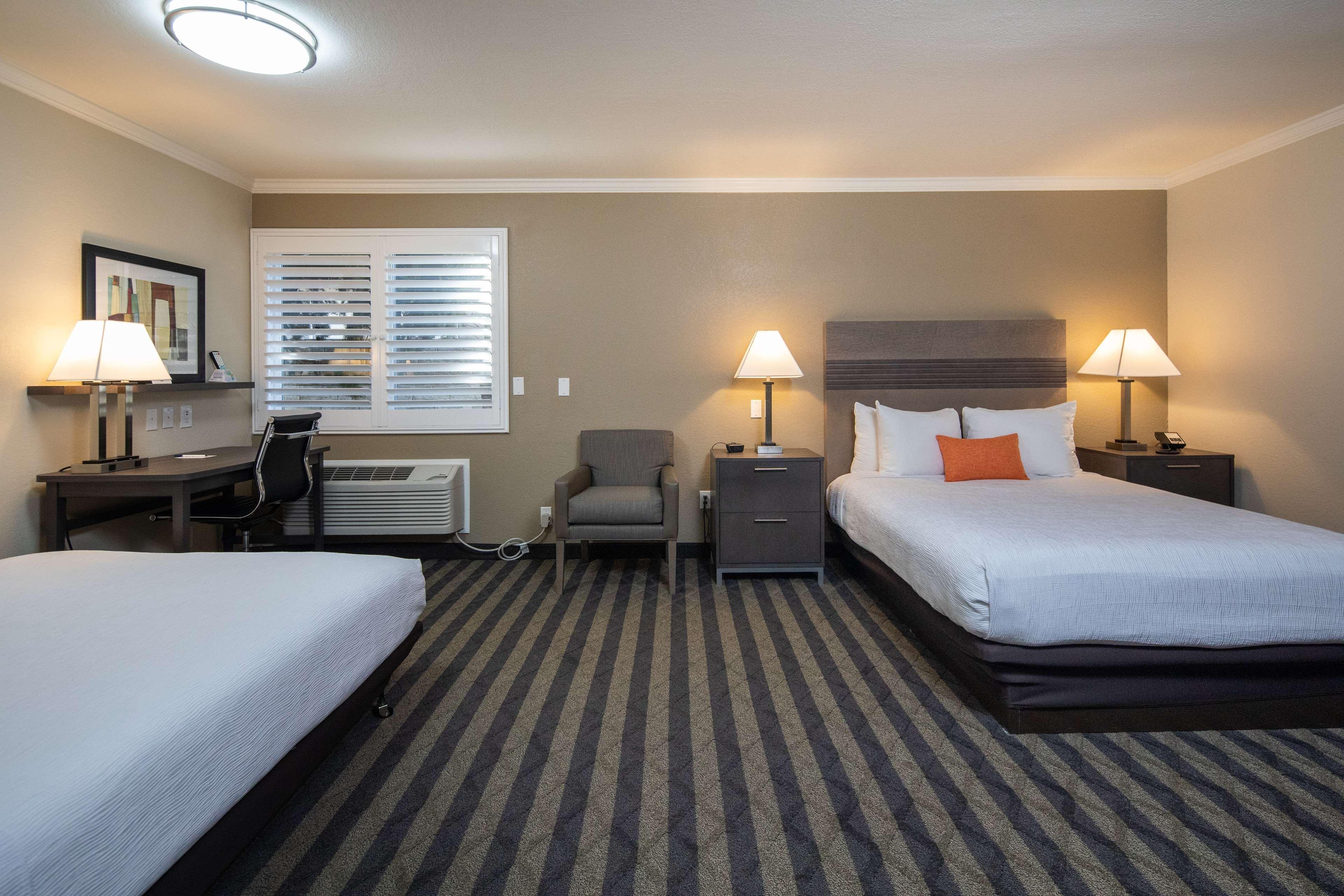 Best Western Silicon Valley Inn Сънивейл Екстериор снимка